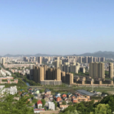 经济日报评论员：走好生态优先绿色发展新路子