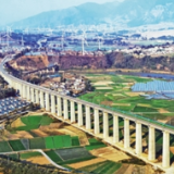 “复兴号”首次开进大凉山