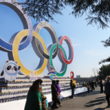 巴基斯坦部长：冬奥开幕式灯光令人着迷 想学中国推广冬季运动