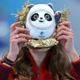 【中国那些事儿】“你有‘冰墩墩’吗？”外媒：可爱吉祥物成为北京冬奥会最好的形象大使