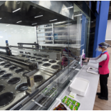 日本记者赞冬奥:菜品丰富可口 防疫严格安全