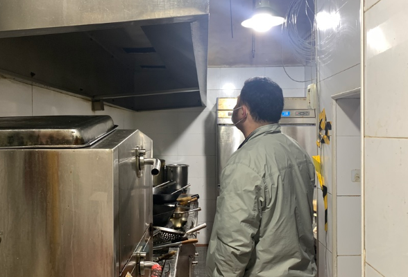 我为群众办实事丨新河街道紫凤社区：网格化管理持续开展油烟净化巡查