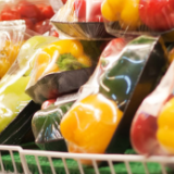 江苏南通援沪“蔬菜包”送达上海浦东