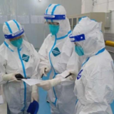 浙江“大白”在上海方舱：无微不至 守“沪”童真