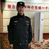 长沙80后法警勇救落水儿童：“就是搭了把手的事”