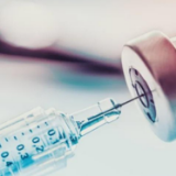 新华全媒+丨老年人新冠疫苗接种不要等——权威专家回应防疫热点