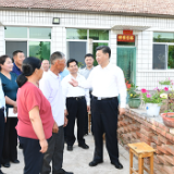 “现在日子一天比一天好，我们的干劲也是一天比一天足”