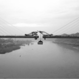 世界最宽公铁两用斜拉桥合龙