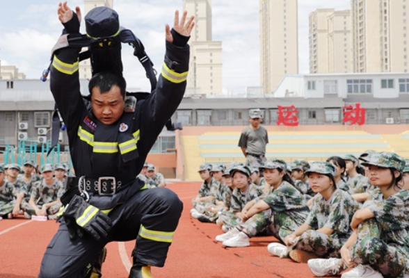 消防“开学第一课”