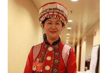 如何发展好中医药？两位代表异口同声：教育