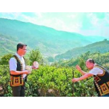 产业致富 教育强心