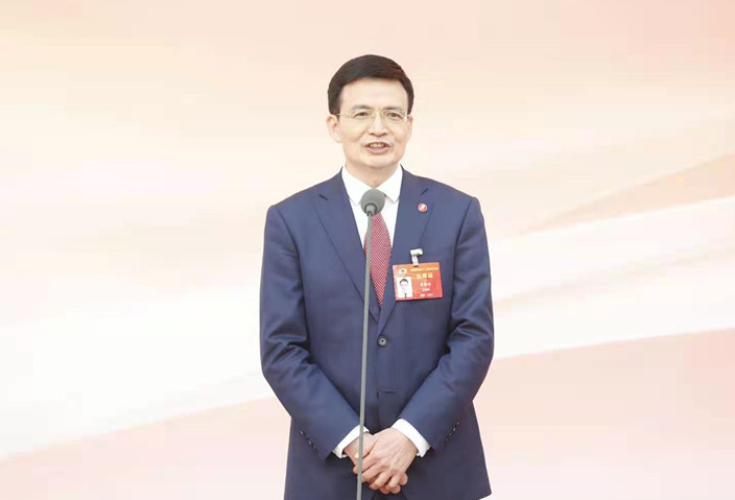 直击“委员通道”丨彭继球：设立“湖南企业家日”激发建设“三高四新”热情 