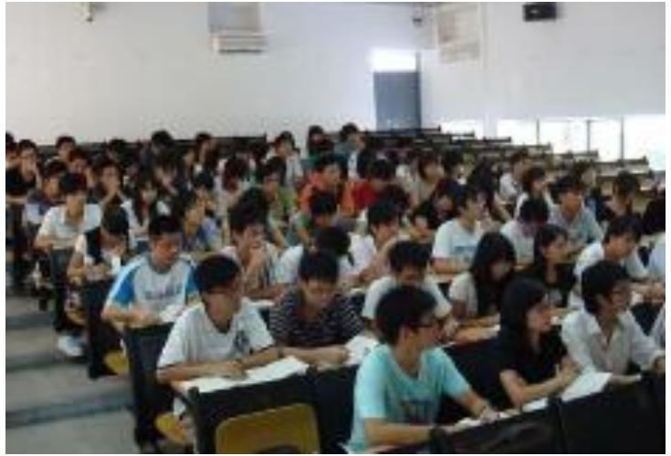 湖南推进大学生心理健康教育专业化 须按照4000比1的生师比配齐专职教师