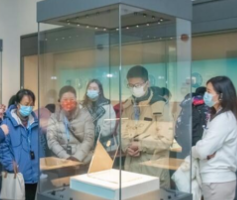 民间雅士导赏“玉魂”,与观众游历中国玉文化历史长河