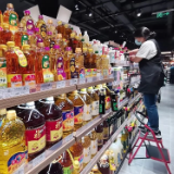 三大食用油价格全线上涨！“油瓶子”安全有保障吗？