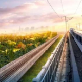 京张高铁迎来第一个春天 计划沿线年底前添绿超9000亩