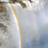 黄河壶口瀑布彩虹美不胜收