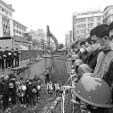 逝者安息 生者奋进——全国各地深切悼念新冠肺炎疫情牺牲烈士和逝世同胞