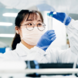 全力以赴做好应对疫情稳就业工作