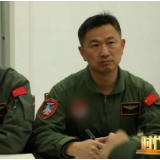 中国舰载机飞行员——“刀尖上的舞者”!