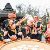 网络中国节·春节丨瑶乡民俗乐趣多，过上欢乐幸福年