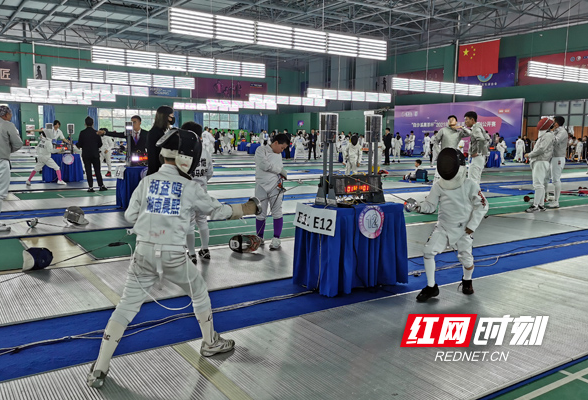 中国击剑协会全国B级认证赛在长沙举行