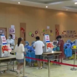 青岛12至14岁未成年人开始接种新冠疫苗 云南12至17岁人群接种新冠疫苗有序进行