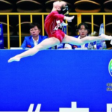 体操女子团体决赛：每一道弧线都是拼搏的注脚