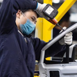 湖南工业发展“再提速” 11月份全省规模工业增加值同比增长7.4%