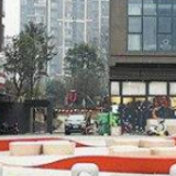 物业人员工作时坠亡 整栋楼业主成被告
