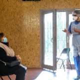 法国:走进塞纳 - 马恩省临时新冠肺炎门诊