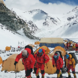 刚刚决定！2020珠峰登山测量登顶日期延后