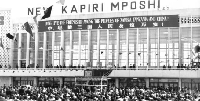 党史上的今天1976年7月14日中国援建的坦赞铁路竣工