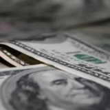 美民调:94%的美国人对通货膨胀感到担忧