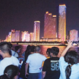 湘江水上旅游持续火爆，今年截至目前接待游客近30万人次