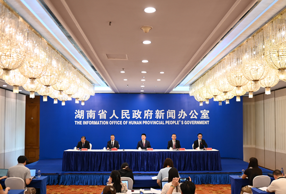 湖南各项贷款余额78464亿元，同比增长6.7%