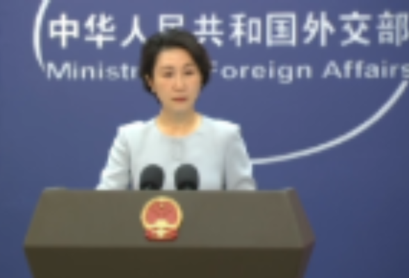 特朗普称将对伊朗的贸易伙伴加征25%关税 外交部回应}