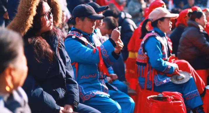 千城百县看中国丨湖南张家界：年货大集闹新春