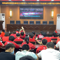 多图 | 湖南摔柔跆中心集体观赛为庞倩玉加油