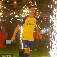 C罗正式亮相利雅得俱乐部：沙特是唯一击败阿根廷的球队