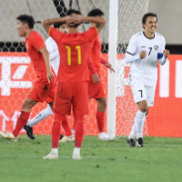 中国男足友谊赛1:2不敌乌兹别克斯坦队