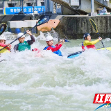 岳阳小伙徐曾获学青会激流回旋金牌