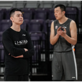 辽宁男篮主教练杨鸣：克服困难 做好球队磨合