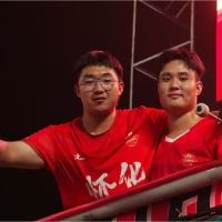 视频｜大连小伙为湘超怀化队呐喊