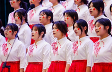 “情暖潇湘·欢歌孝语”公益演出精彩上演