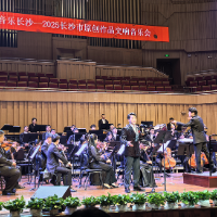 随笔｜当山河回响遇见童真泪光