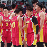 述评：中国男篮复兴之路道阻且长