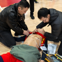 长沙市体育训练竞赛管理中心工作人员成功施救心跳骤停老年人