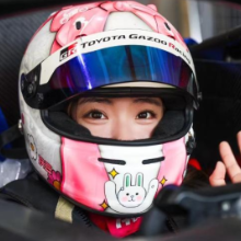 从视频博主到F1学院赛场的中国女车手