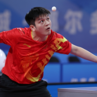 随笔丨杨海斌：弧线两端 皆是征途